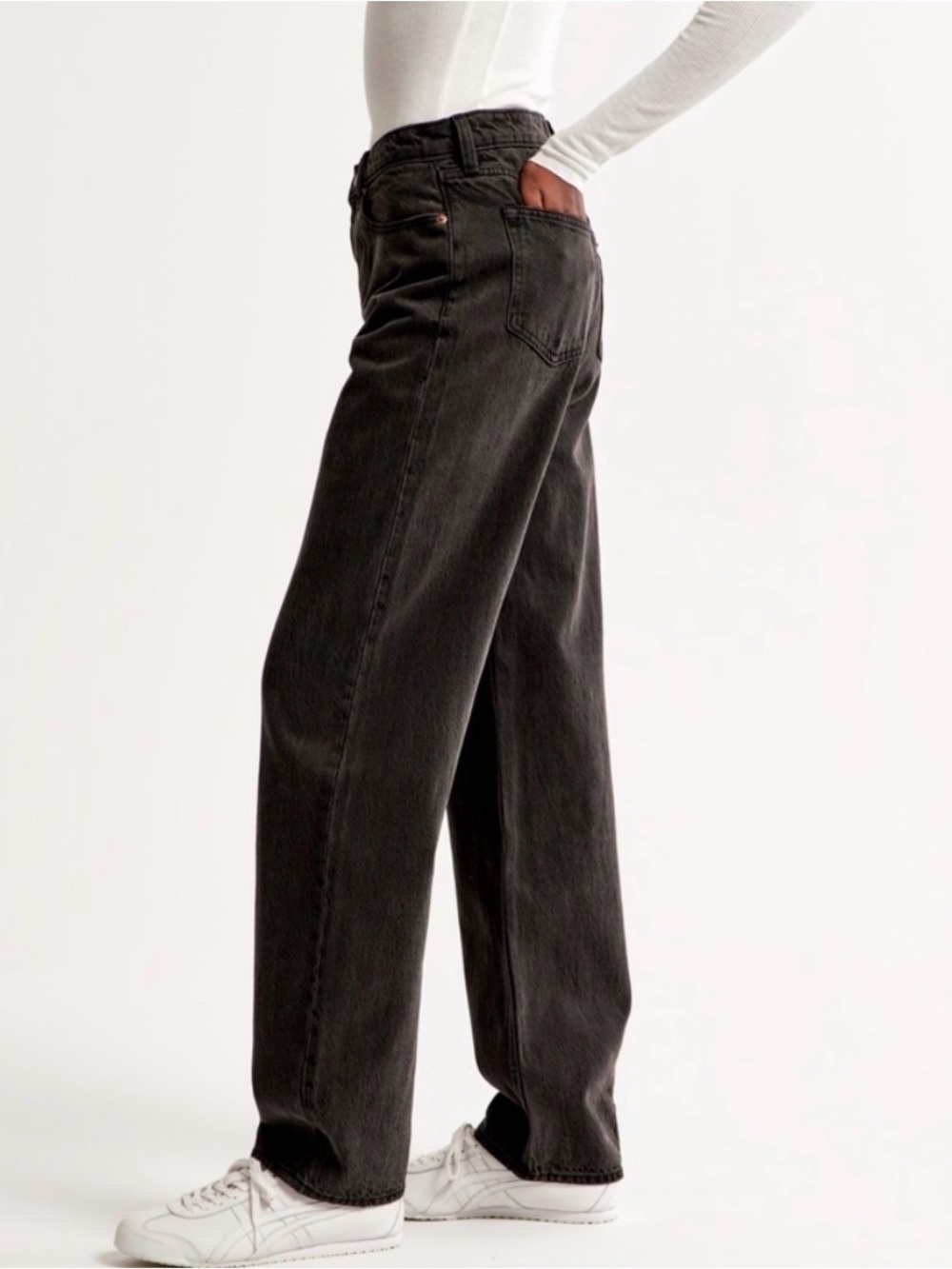 Abercrombie & Fitch Women's High Rise "The Taper Jean" In Black Size 6S - Picture 2 of 8